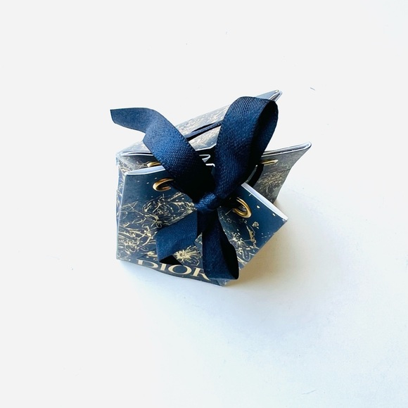 5 for 25⚡️Authentic Dior Atelier of Dreams Holiday 2022 Gift Box - Picture 6 of 12